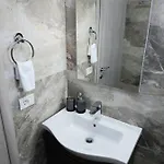 Elizabeth 公寓式酒店 希马拉