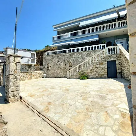 Elizabeth Aparthotel