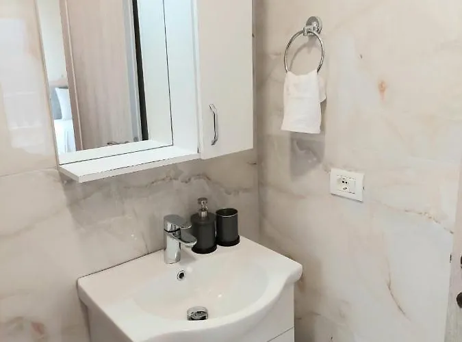 Elizabeth Appart hôtel Himarë