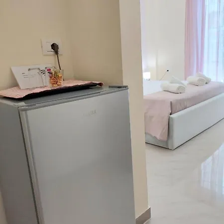 Elizabeth 4*