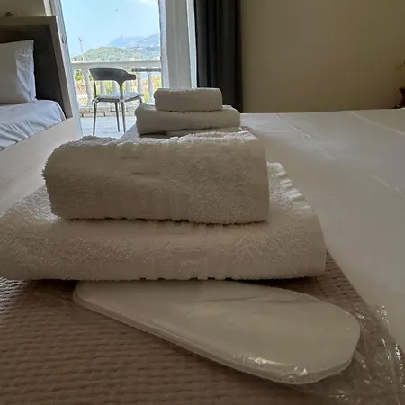 Elizabeth Hotel apartamentowy Himara